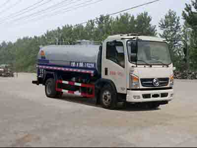 程力威牌CLW5070GSST5型洒水车