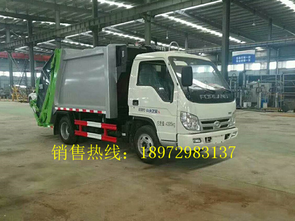 福田4方压缩式垃圾车