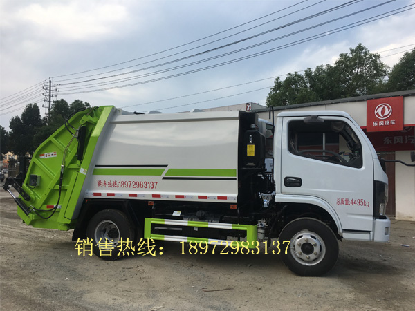 国六东风福瑞卡5方（挂桶式）压缩垃圾车