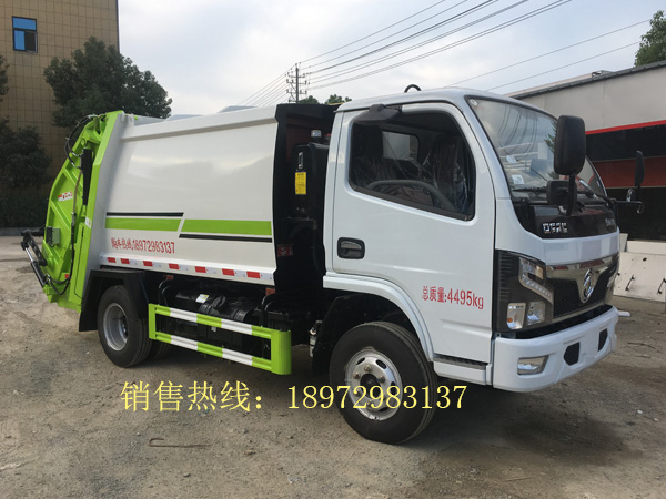 国六东风福瑞卡5方（挂桶式）压缩垃圾车