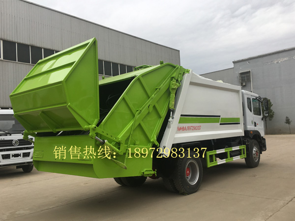 国六东风D9（12方）压缩式垃圾车
