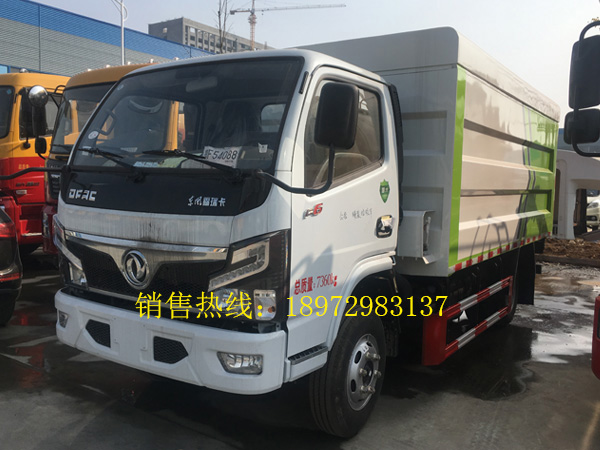 国六东风桶装垃圾运输车
