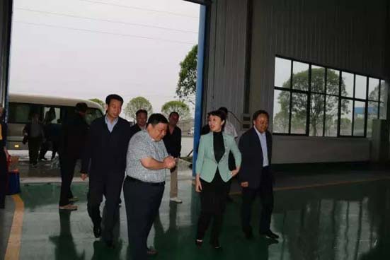 随州市新任市委书记陈安丽视察程力集团商用车生产基地