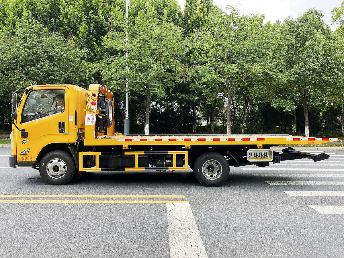 国六江铃凯运蓝牌一体板清障车