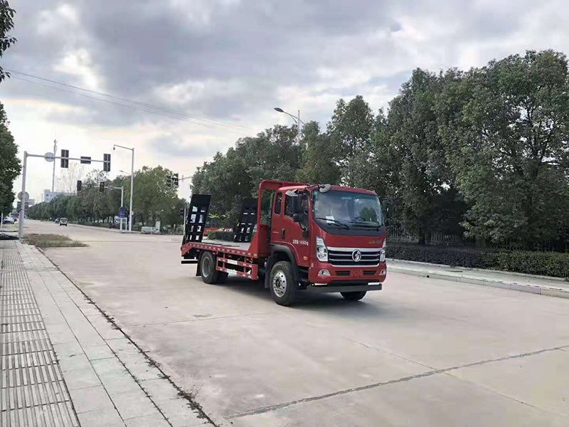 国六重汽王牌单桥黄牌平板运输车